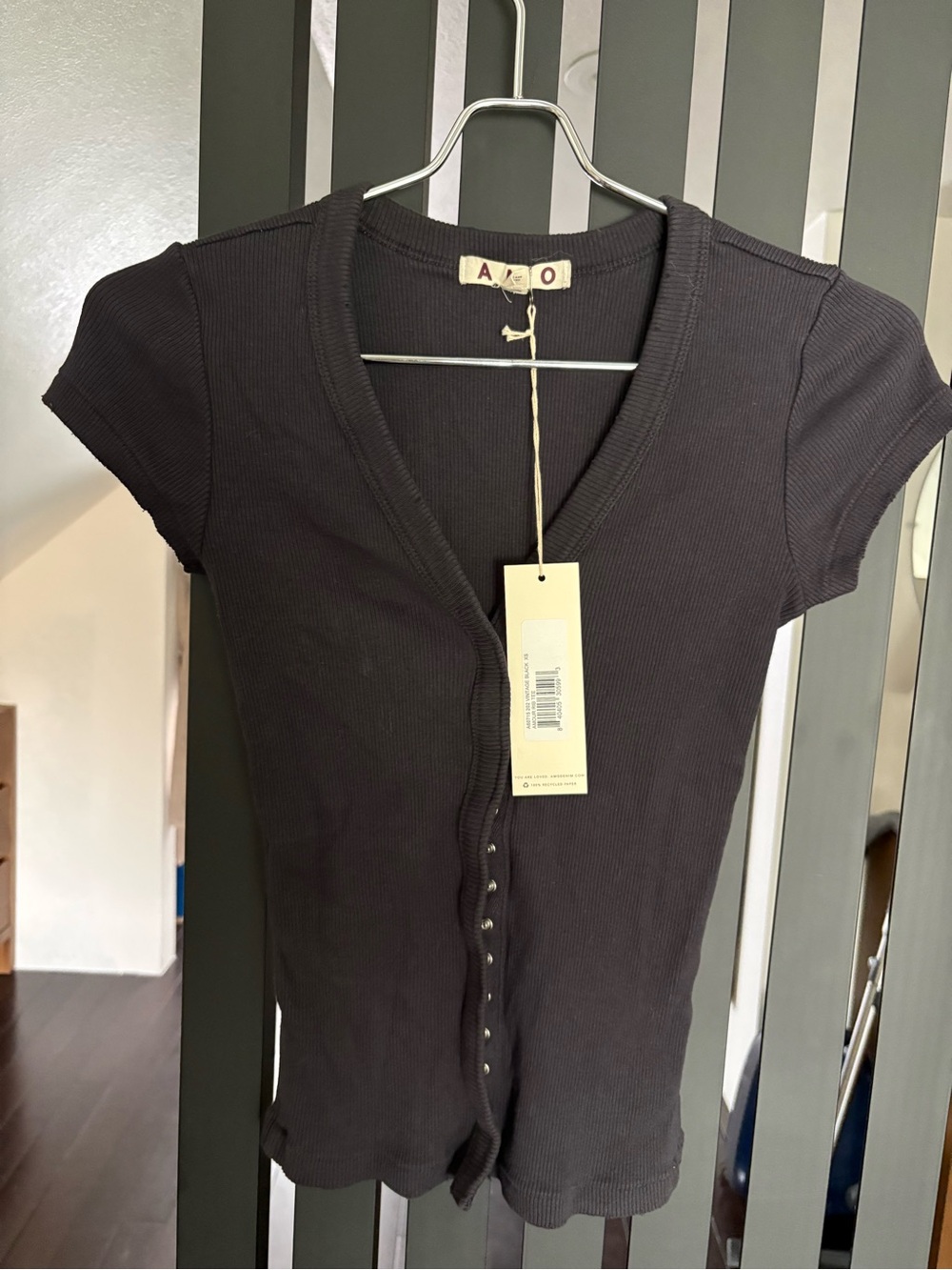 AMO Women's Black Ribbed Snap-Front Tee